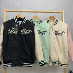 Áo Khoác Dù Nữ Kiểu Bomber In Chữ Vibes Shoot 02