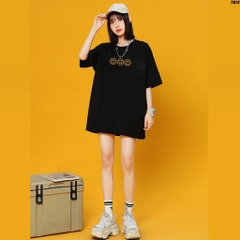 Áo thun form rộng thêu ba mặt cười 13 HY KOREA tay lỡ nam nữ