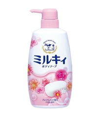 일본 밀키 바디워시 로즈향 550ML MILKY Sua tam huong hoa hong