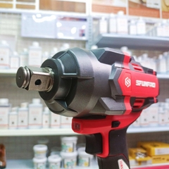 Máy bắn bu lông M21 1500Nm Sfunpro S20M1500A-8.0 (2 pin 8Ah + 1 sạc)