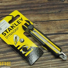 Dao rọc giấy 9mm cán bọc cao su Stanley STHT10409-8