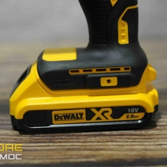 Máy khoan vặn vít pin Dewalt DCD777D2 18V