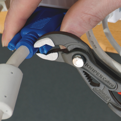 Bộ kìm kẹp 8603125 và kìm mỏ quạ 8701125 mini kèm túi đeo hông Knipex 002072V04