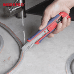 Dao rọc WORKPRO WP212009 - Thân nhựa, chống trượt, khóa trượt