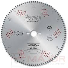 Lưỡi cưa cắt nhựa ít ồn 300mm/96T FREUD LU4A-0200