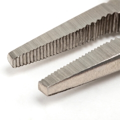 Kìm bấm chết mũi nhọn 9inch Sata 71302