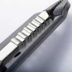 Kìm tuốt dây điện không có chức năng cắt 6 inch Sata 91201