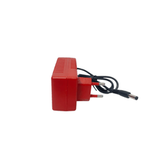 Sạc pin 1.3A Toyoko C1300