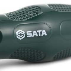 Tua vít đầu dẹp có rãnh kẹp 4x125mm Sata 62250