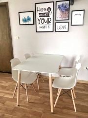 Bộ bàn ghế Eames màu trắng 4 ghế - BA 16