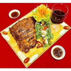 BẸ SƯỜN NON NƯỚNG RƯỢU VANG