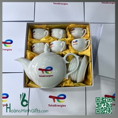 BỘ ẤM CHÉN SỨ TRẮNG CÀNH BƯỞI - IN LOGO TE