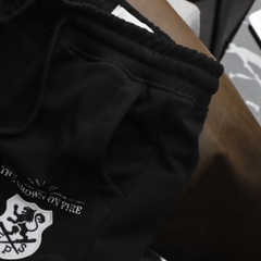 Quần Shorts Regular Crown