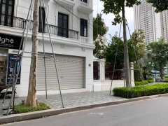 Cho thuê shophouse Embassy Garden căn LKA01 lô góc - nhận nhà ngay