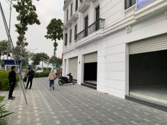 Cho thuê shophouse Embassy Garden KĐT Starlake căn góc LKC41