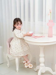 Váy hoa nhí tay dài cổ viền ren nẹp cúc