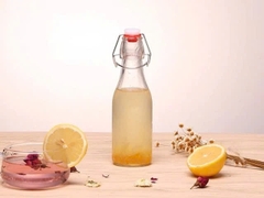 Chai thủy tinh vuông nắp cài 250ml - SAPATA