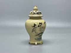Chóe Thờ Họa Tiết Hoa Sen Gốm Chu Đậu Vàng Kim