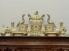 Bộ Đồ Thờ Bát Hương Đắp Nổi + Đỉnh Hạc Gốm Chu Đậu Vẽ Vàng