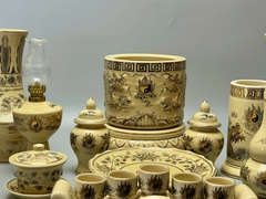 SET Đồ Thờ Cho Ban Thờ 1,53m Bát Hương Đắp Nổi Gốm Chu Đậu Vẽ Vàng