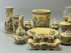 Bộ Đồ Thờ Hoạ Tiết Hoa Sen Cho Ban Thờ 1,07m Gốm Chu Đậu Truyền Thống