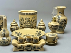 Bộ Đồ Thờ Hoạ Tiết Hoa Sen Cho Ban Thờ 1,27m Gốm Chu Đậu Vẽ Vàng