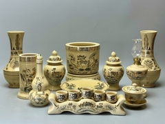 Bộ Đồ Thờ Cho Ban 1,27m-1,53m Hoạ Tiết Hoa Sen Gốm Chu Đậu Vẽ Vàng