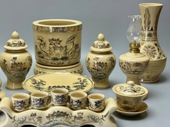 Bộ Đồ Thờ Cho Ban 1,27m-1,53m Hoạ Tiết Hoa Sen Gốm Chu Đậu Vẽ Vàng