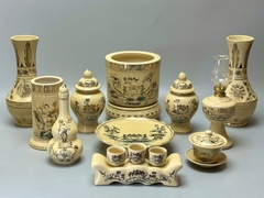 Bộ Đồ Thờ Hoạ Tiết Sen Vẽ Vàng Cho Ban Thờ 1,27m Gốm Chu Đậu Vẽ Vàng