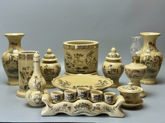 Bộ Đồ Thờ Hoa Sen Cho Ban 1,57m Đến 1,75m Gốm Chu Đâu Vẽ Vàng