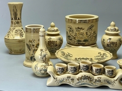 Bộ Đồ Thờ Hoạ Tiết Hoa Sen Cho Ban 1,57m Gốm Chu Đậu Vẽ Vàng