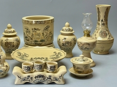 Bộ Đồ Thờ Hoa Sen Cho Ban 1,27m đến 1,57m Gốm Chu Đậu Vẽ Vàng