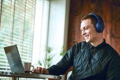 Tai nghe không dây Extra Bass chống ồn SONY WH-XB900N