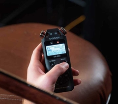 MÁY GHI ÂM TASCAM DR-05X