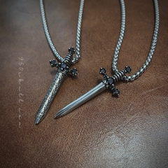 Vòng cổ kiếm  072204