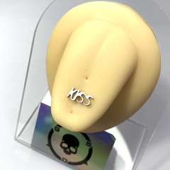 Khuyên Lưỡi chữ Kiss KL122225