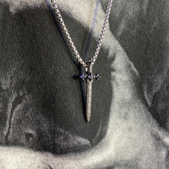 Vòng cổ kiếm  072204