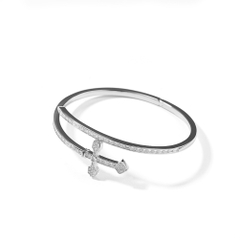 Vòng tay hợp kim đính đá Cz092305