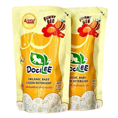 Nước giặt xả quần áo cho bé Docilee Organic Funny Bee hương mật ong và phấn thơm túi 200ml