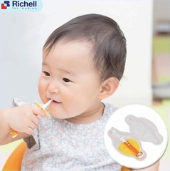 Bàn chải đánh răng 3 giai đoạn Richell cho bé 3,8,12 tháng