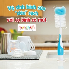 Cọ rửa bình sữa và núm ti Munchkin Deluxe MK15769