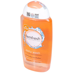 Dung Dịch Vệ Sinh Phụ Nữ Femfresh Daily Wash Hằng Ngày 250ml