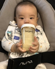Bình sữa Hegen PPSU 240ml núm ti size M từ 3 – 6 tháng, White