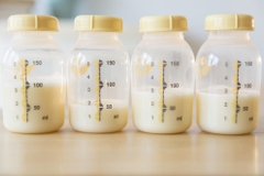 Bình trữ sữa Medela 150ml an toàn cho bé