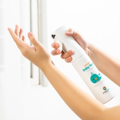 Xịt Khử Mùi Đa Năng Baby Fresh Cỡ To 300ml Chai 2025 – Xịt Khử Mùi Phòng Quần Áo Đồ Chơi Bé Sơ Sinh An Toàn Hương Tươi Mát Không Hóa Chất Độc Hại Chính Hãng Giá Rẻ