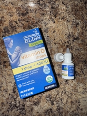 Vitamin D3 Hữu Cơ Mommy's Bliss Cho Trẻ Sơ Sinh: Giải Pháp Vàng Phát Triển Hệ Xương Khỏe Mạnh