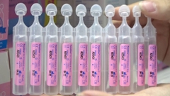 🌸 Nước muối sinh lý Fysoline màu hồng 40 ống x 5ml – Làm sạch mắt, mũi, miệng an toàn cho bé sơ sinh