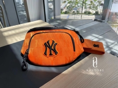 [MLB] Túi Đeo Hông Monogram Nylon Jacquard Hip New York Yankees - Cam