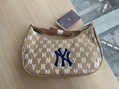 [MLB] Túi đeo vai chữ nhật Monogram Jacquard Hobo Nâu