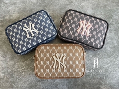 Túi đeo chéo chữ nhật Jacquard Monogram